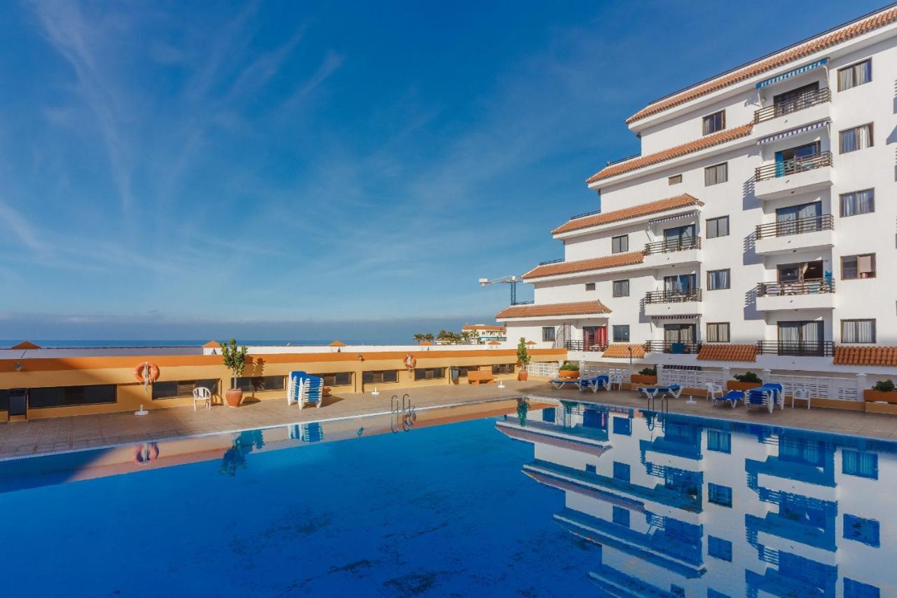 Seguro Spacious Apartment With Roomy Terrace Puerto de Santiago  Bagian luar foto