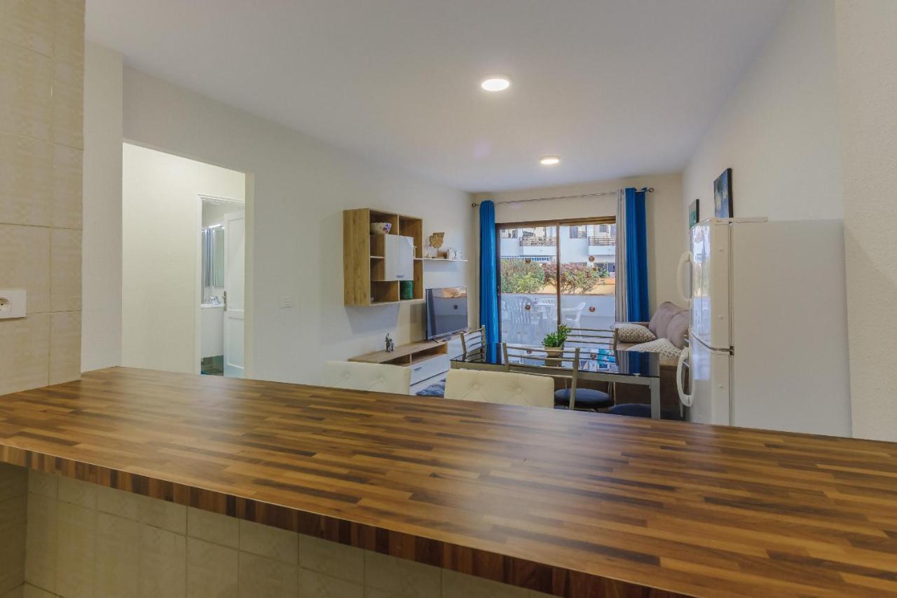Seguro Spacious Apartment With Roomy Terrace Puerto de Santiago  Bagian luar foto