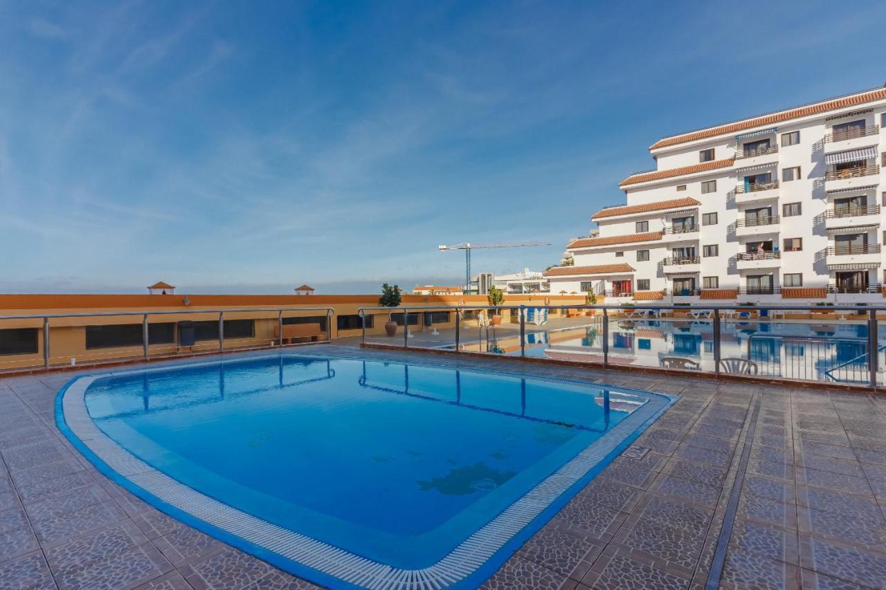 Seguro Spacious Apartment With Roomy Terrace Puerto de Santiago  Bagian luar foto