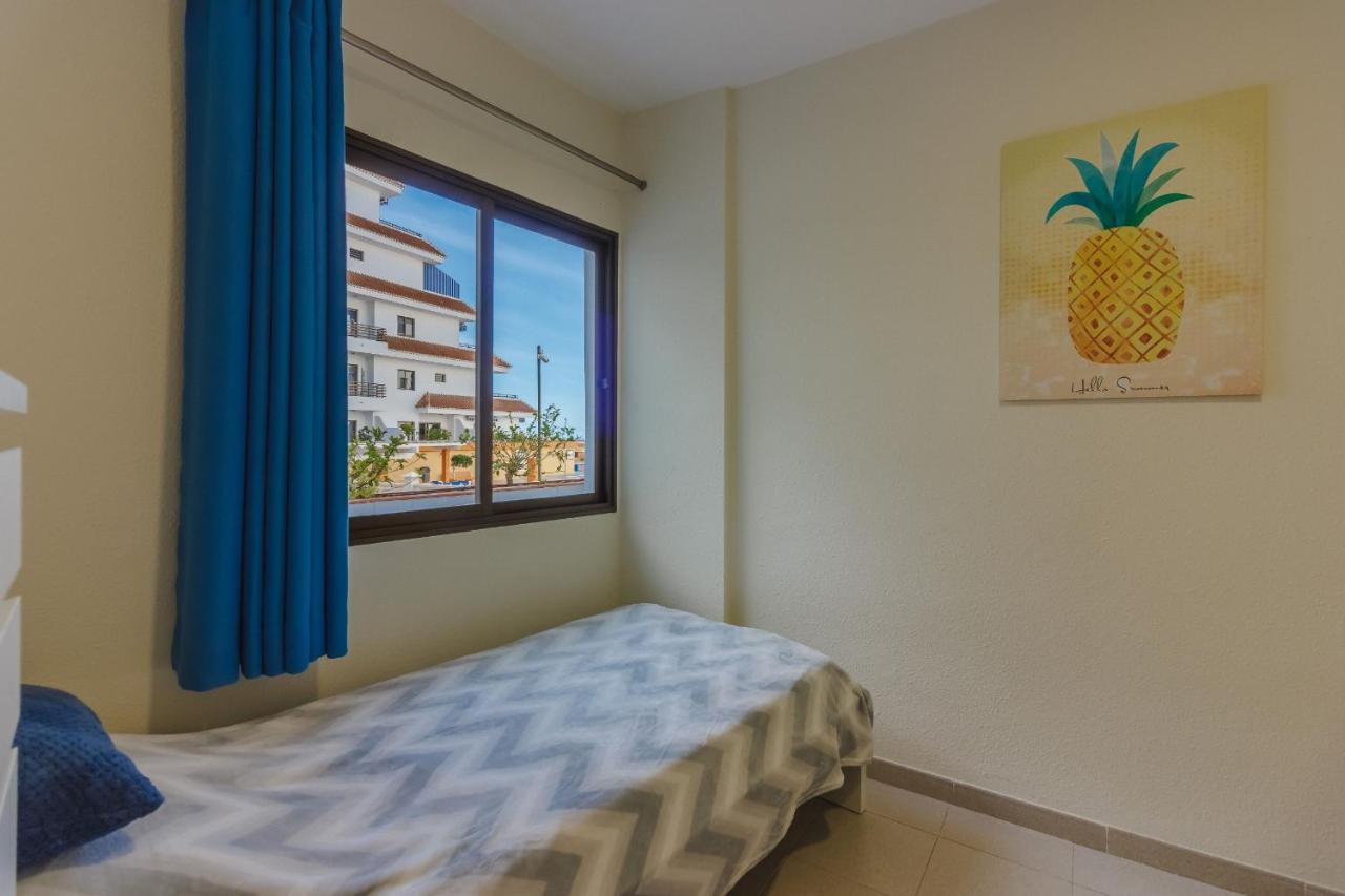 Seguro Spacious Apartment With Roomy Terrace Puerto de Santiago  Bagian luar foto