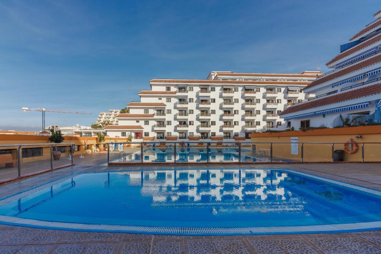 Seguro Spacious Apartment With Roomy Terrace Puerto de Santiago  Bagian luar foto
